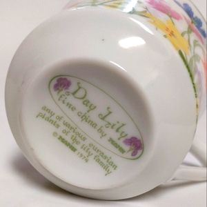 Vintage 1974 daylily Fine China by MANN